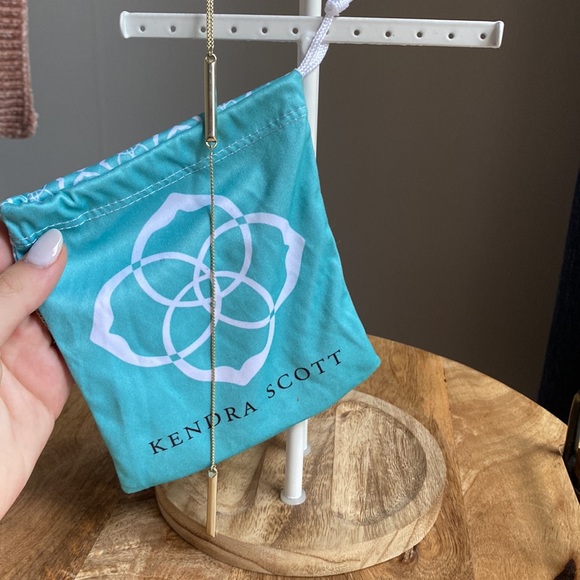 Kendra Scott Gold Drop Necklace - Picture 2 of 4